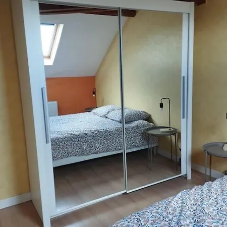 Authentique, Vintage, Harmonieux Et Wifi Rapide Apartment *