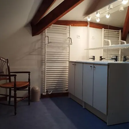 Authentique, Vintage, Harmonieux Et Wifi Rapide Apartament *
